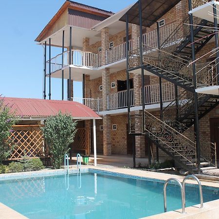 Адилет Hotel Cholpon-Ata Kültér fotó
