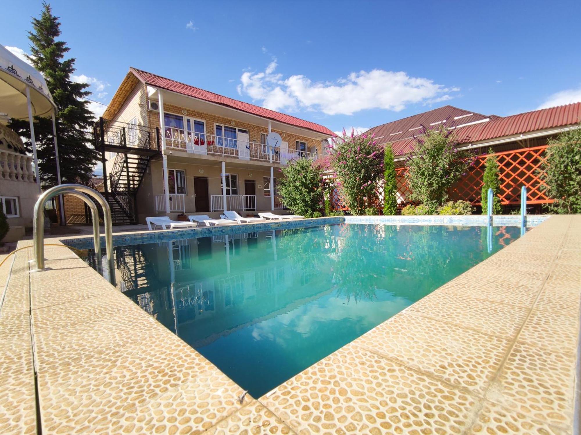 Адилет Hotel Cholpon-Ata Kültér fotó