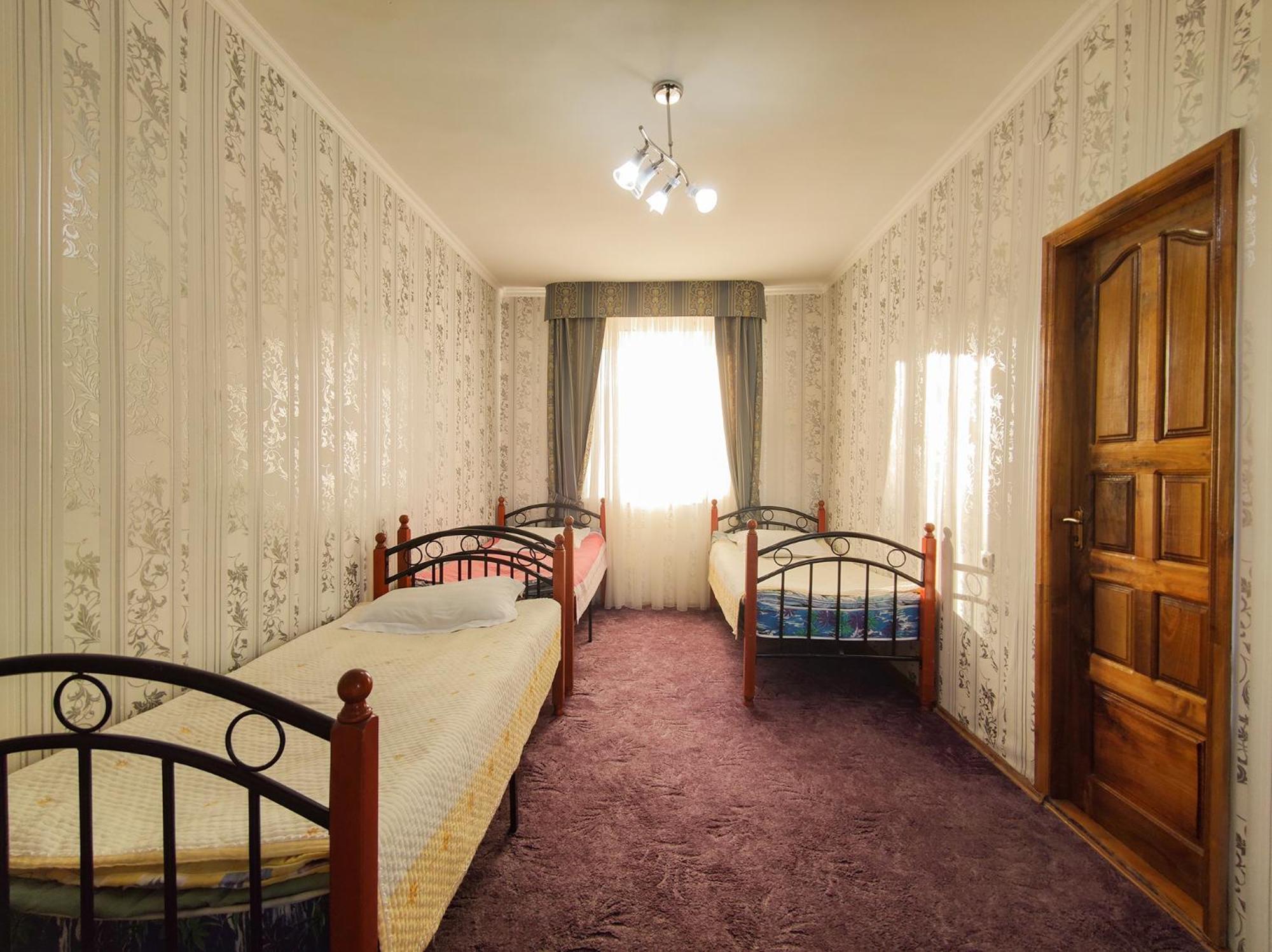 Адилет Hotel Cholpon-Ata Kültér fotó