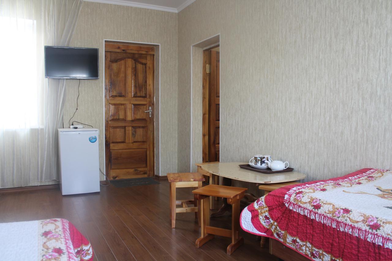 Адилет Hotel Cholpon-Ata Kültér fotó